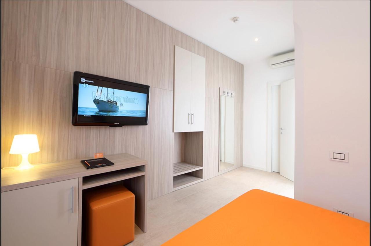 Hotel Simi Lan Lignano Sabbiadoro Extérieur photo