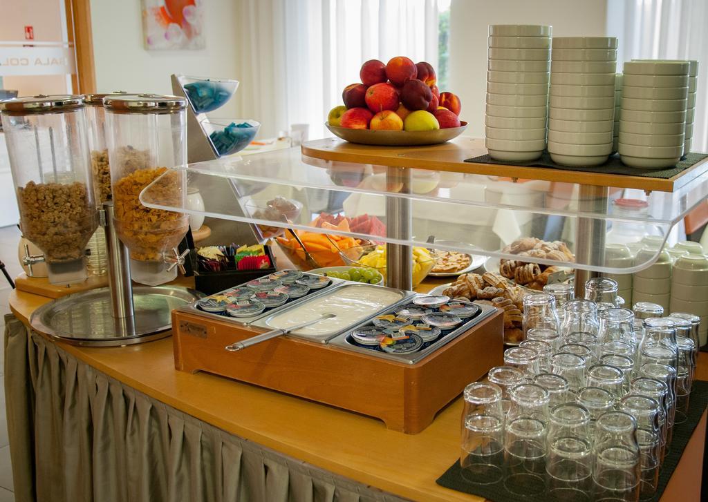 Hotel Simi Lan Lignano Sabbiadoro Extérieur photo