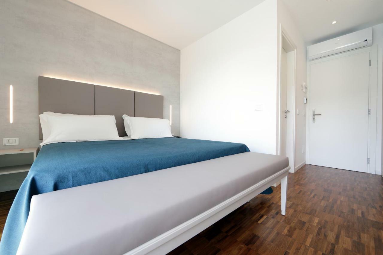 Hotel Simi Lan Lignano Sabbiadoro Extérieur photo